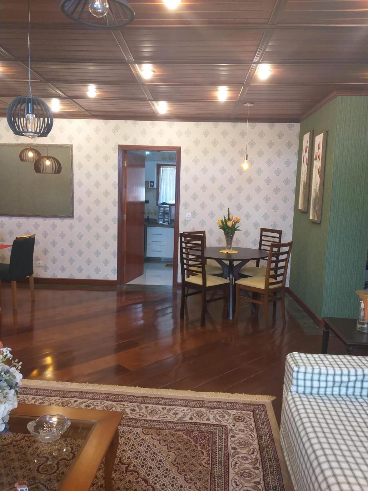 Casa Gogh Campos do Jordao